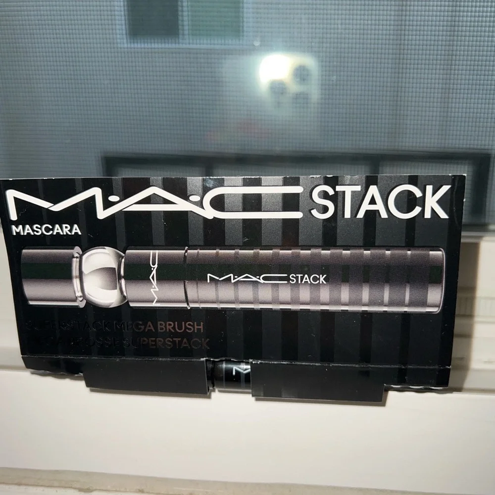 Mac stack mascara - Picture 2 of 3